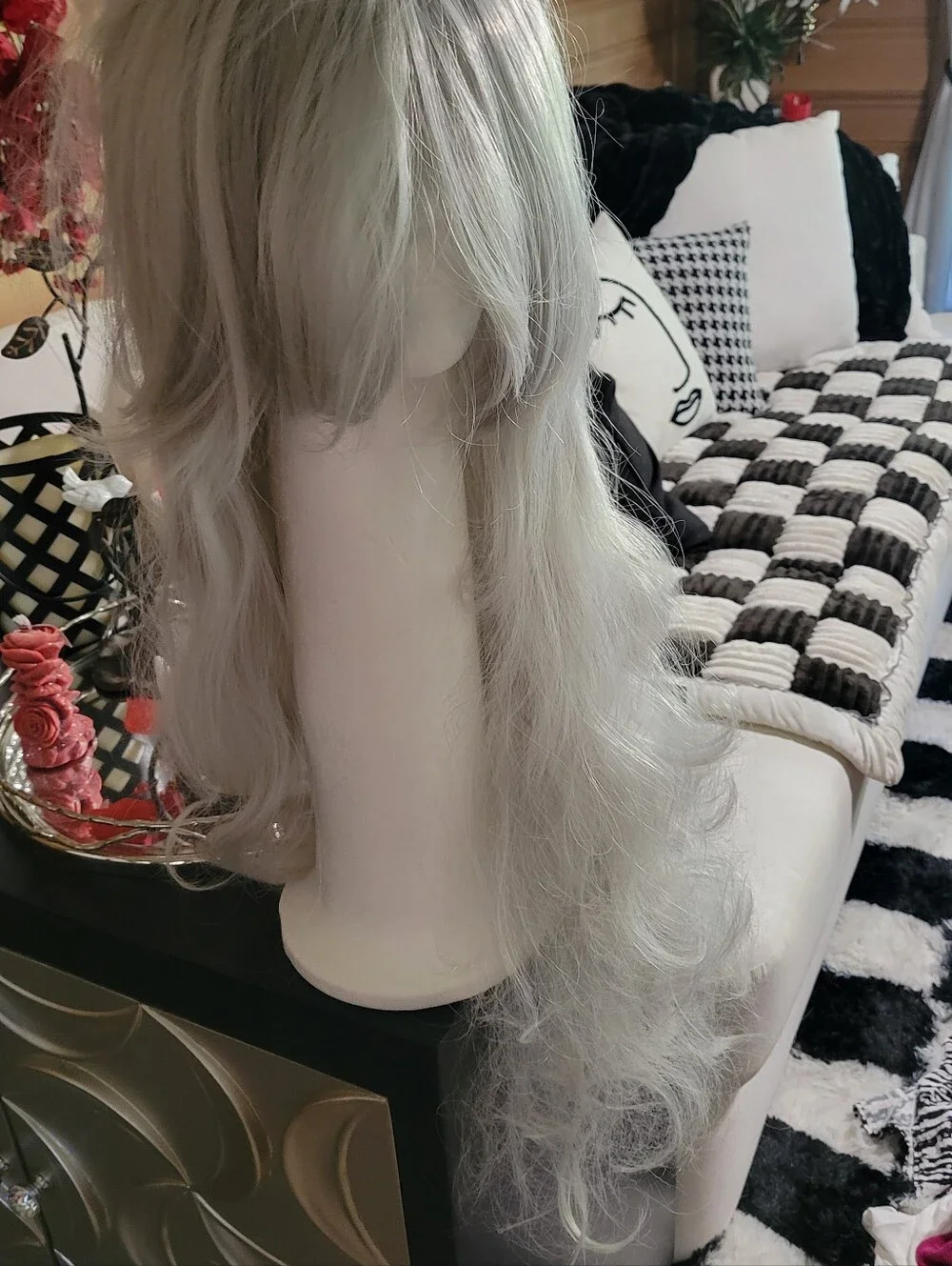 Long Silver Wavy Synthetic Wig for Women - Sleek Elegant Style 26
